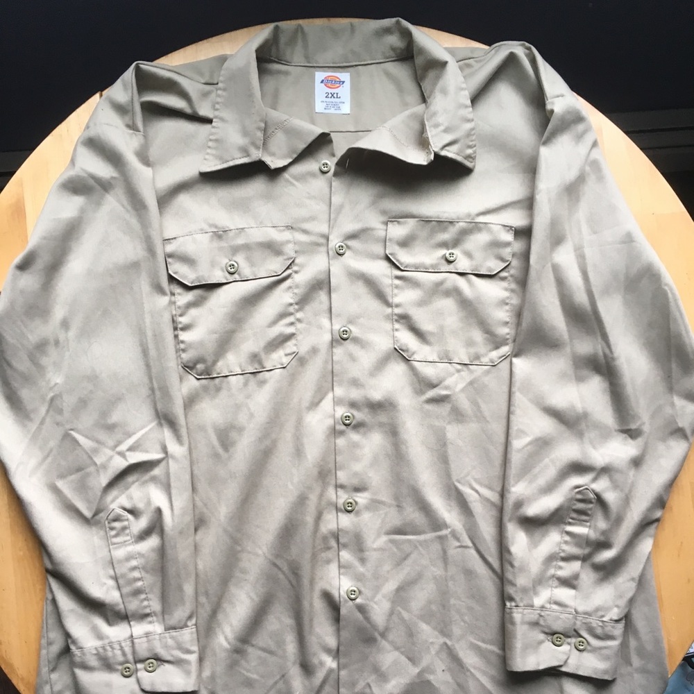 Dickies Men’s XXL tan button up